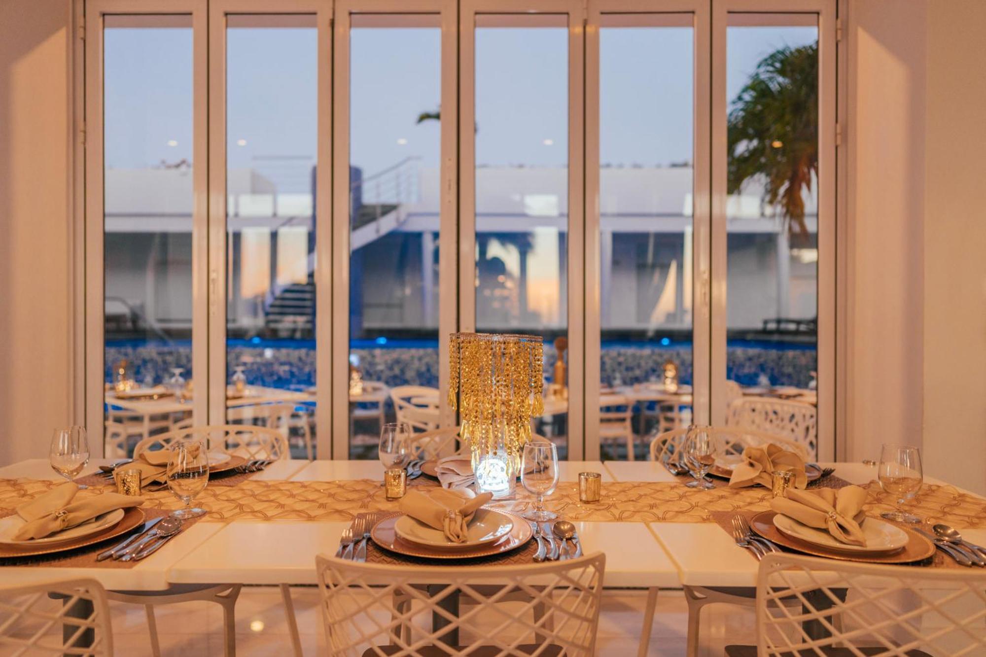 Ocean Z Boutique Hotel Palm Beach ภายนอก รูปภาพ