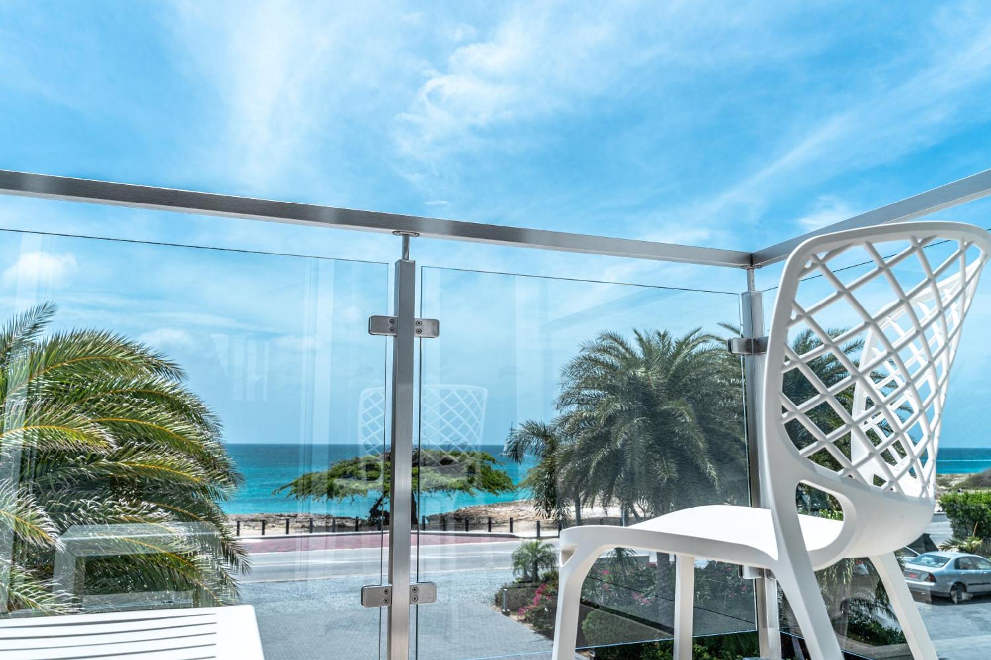 Ocean Z Boutique Hotel Palm Beach ภายนอก รูปภาพ