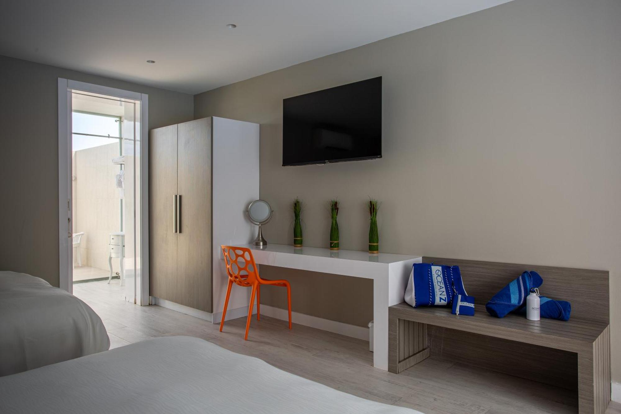 Ocean Z Boutique Hotel Palm Beach ภายนอก รูปภาพ
