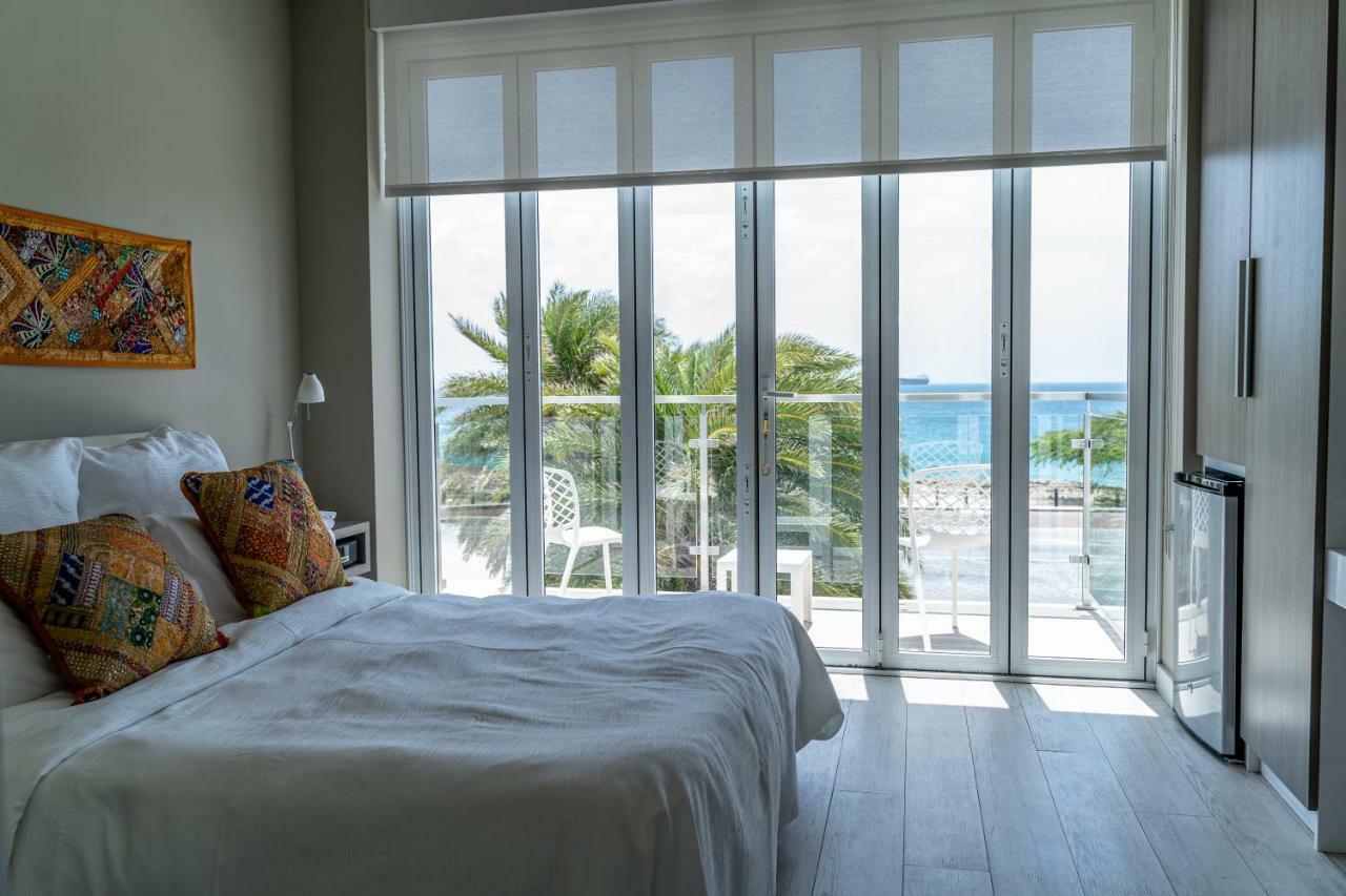 Ocean Z Boutique Hotel Palm Beach ภายนอก รูปภาพ